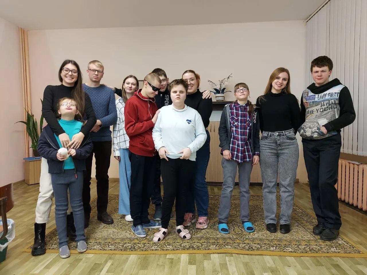 Встреча волонтеров с учениками центра для детей с нарушениями зрения