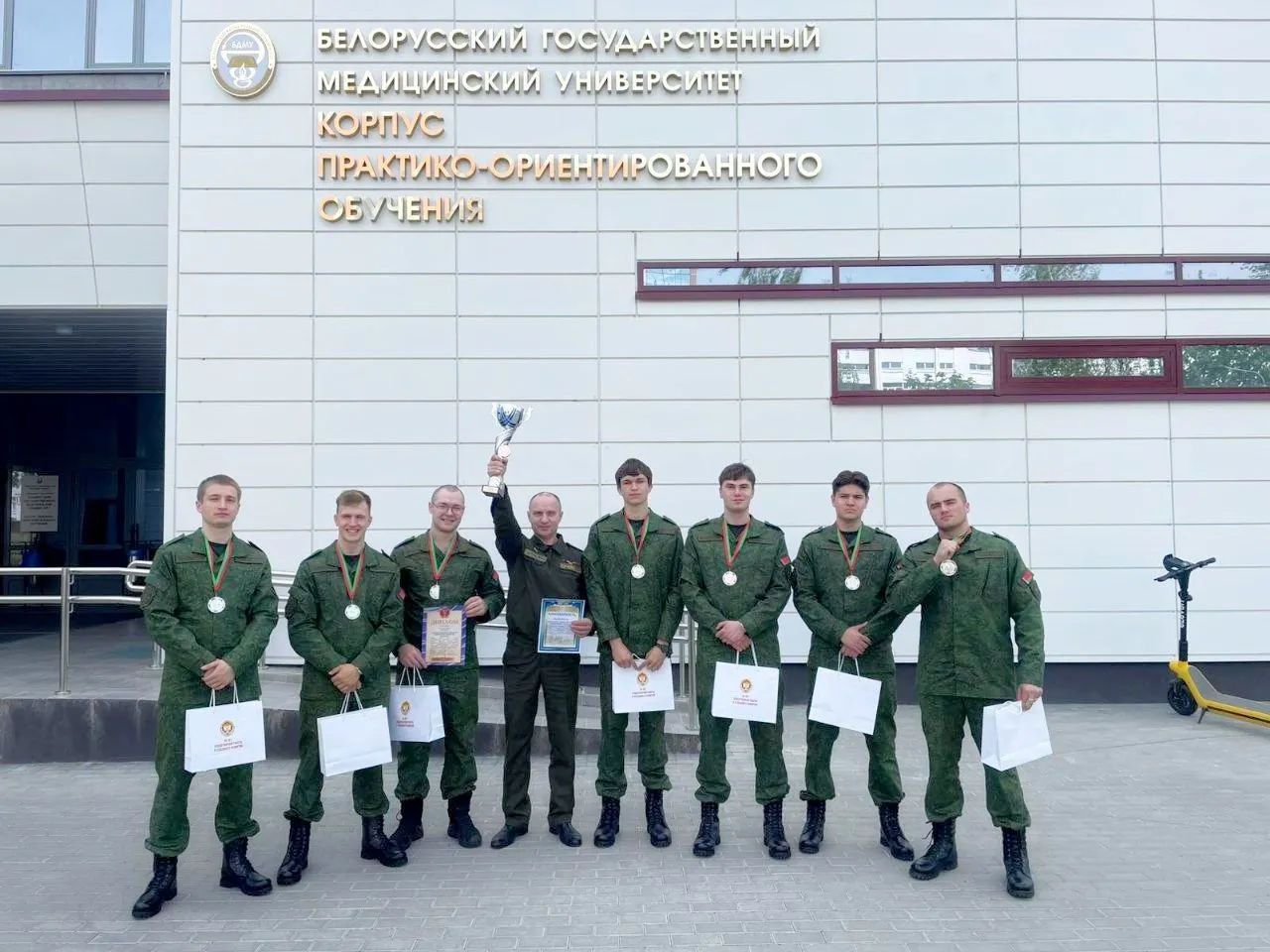 Команда ГрГМУ заняла II место в межвузовской олимпиаде по военной медицине «Полевая выучка»