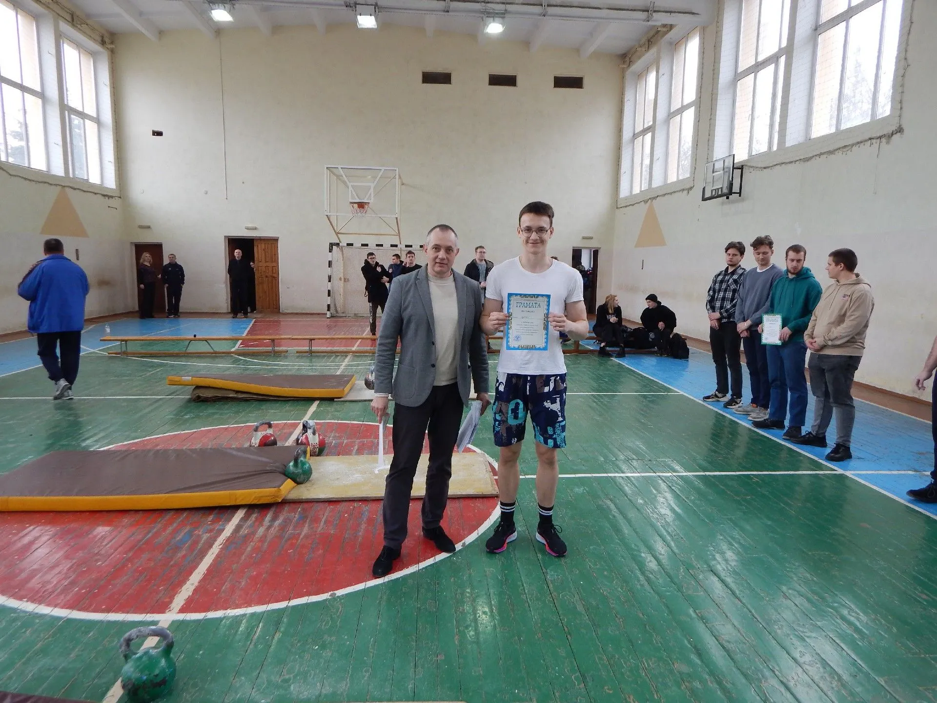 Серебряные призеры в гиревом спорте