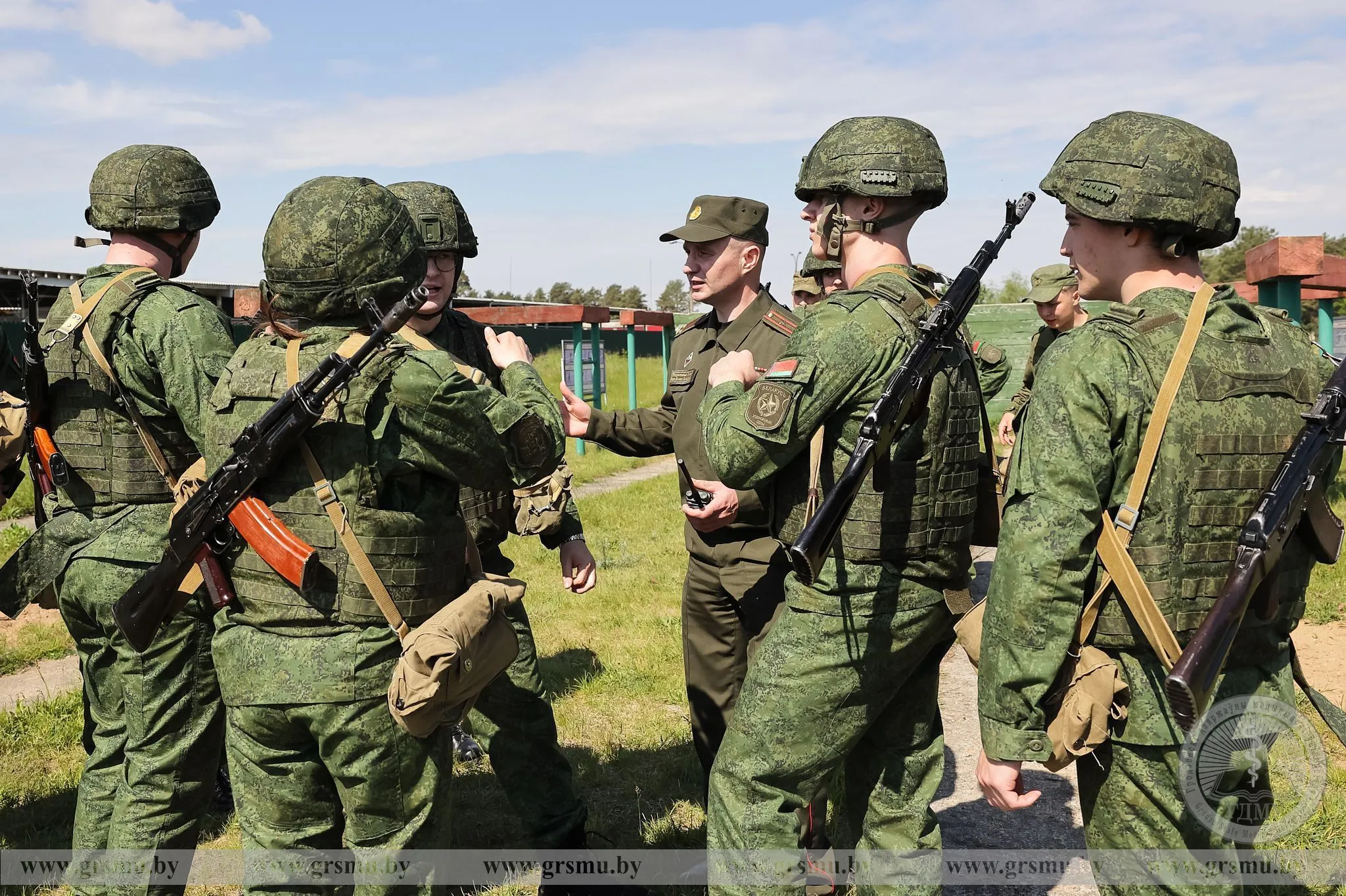 Штурмовая полоса, тактическая стрельба и преодоление водной преграды: команда ГрГМУ принимает участие в военно-прикладной игре «Прорыв»