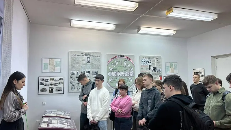 photo_5292176647241010752_y