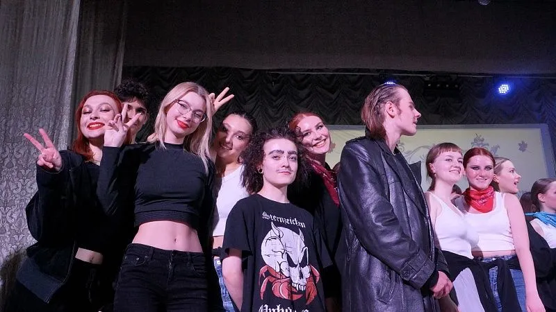 альма13