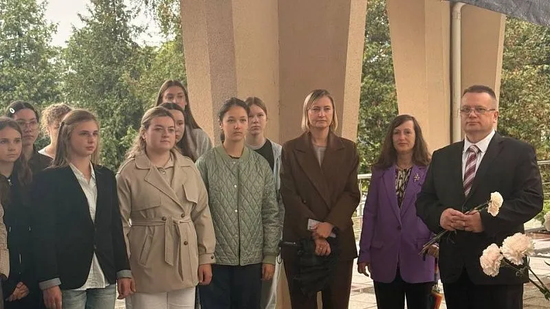 В День народного единства прошёл торжественный митинг, организованный деканатом лечебного факультета!