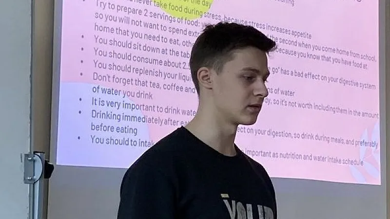 10