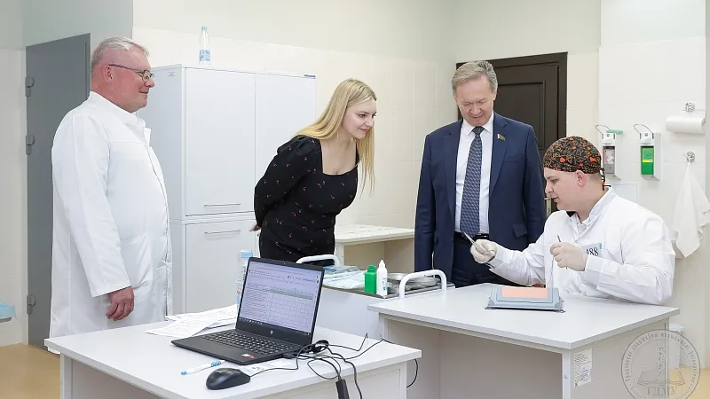 3C4A2868