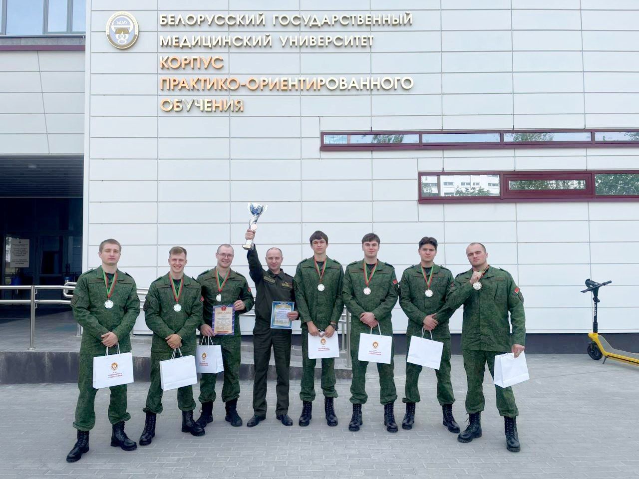 Команда ГрГМУ заняла II место в межвузовской олимпиаде по военной медицине «Полевая выучка»