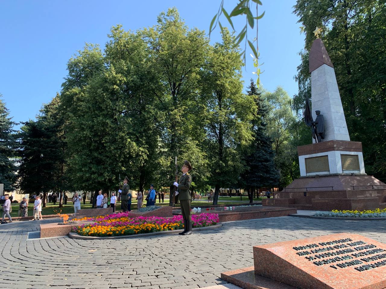 Гродненский медуниверситет принял участие в митинге, посвященном 80-й годовщине освобождения Гродно от немецко-фашистских захватчиков