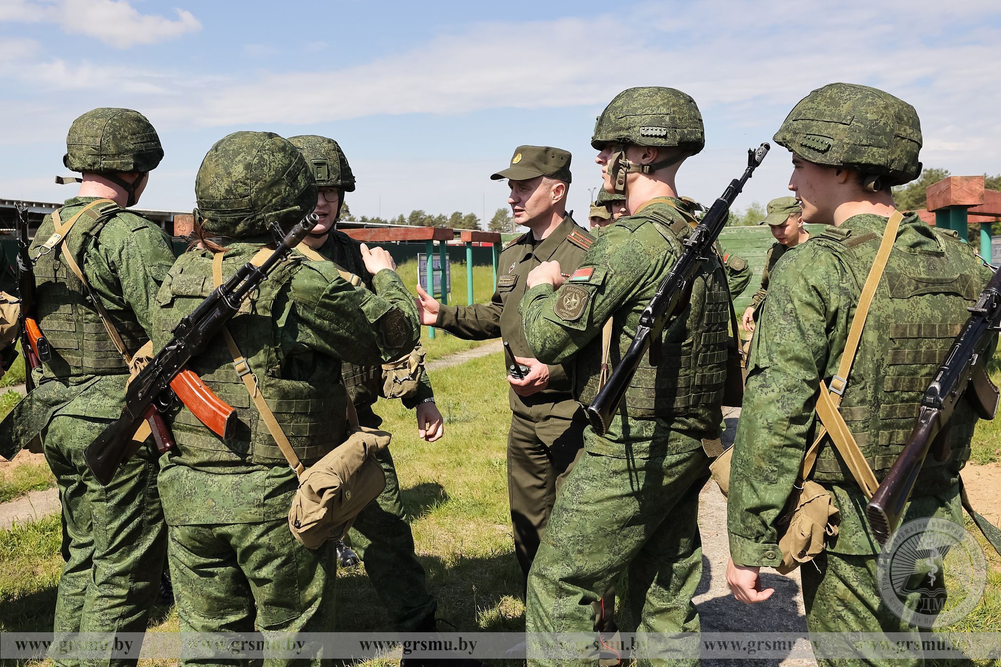 Штурмовая полоса, тактическая стрельба и преодоление водной преграды: команда ГрГМУ принимает участие в военно-прикладной игре «Прорыв»
