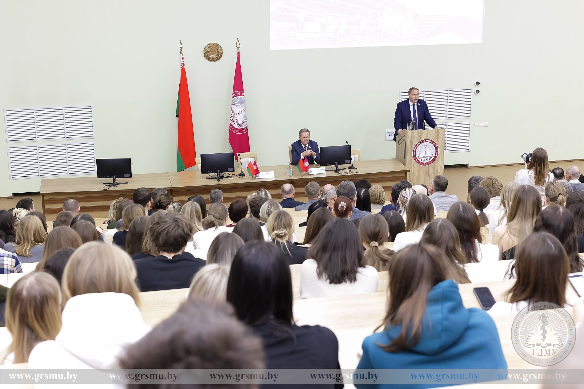 В ГрГМУ прошла диалоговая площадка с председателем Гродненского облисполкома Владимиром Степановичем Караником