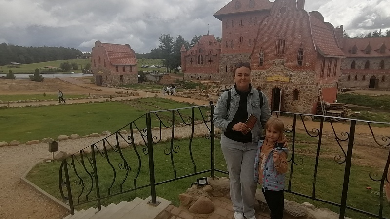 «Детей не надо воспитывать, их надо растить». Сотрудники самой «многодетной» кафедры ГрГМУ рассказали о медицине и родительстве