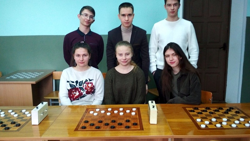 Серебро в шашках