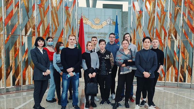 Делегация ГрГМУ посетила с экскурсией Дворец Независимости в Минске
