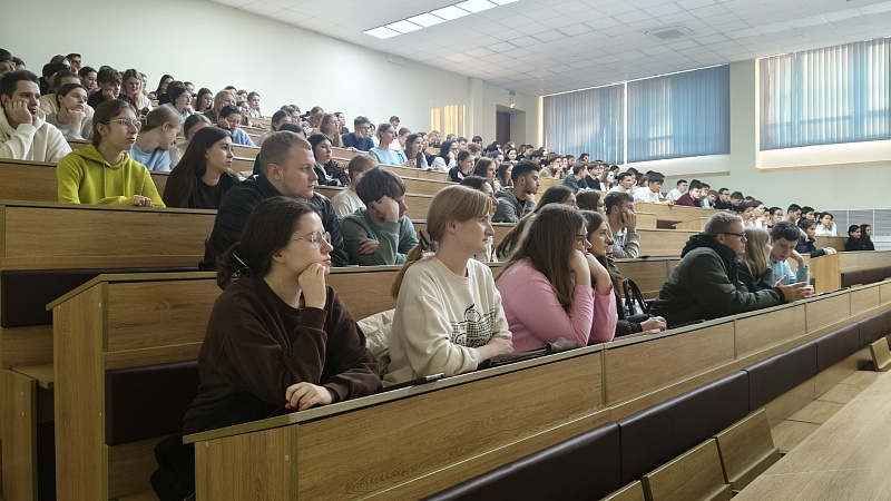 Университет – территория безопасности! В ГрГМУ прошла тематическая лекция для студентов