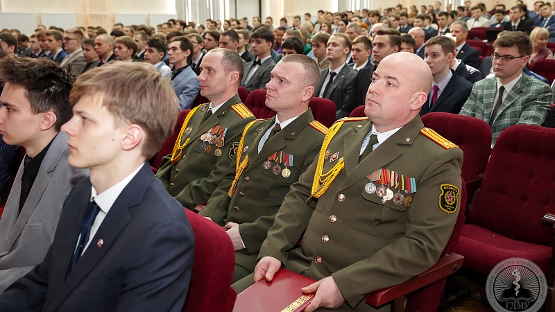 Участие в республиканской патриотической АРТ-инициативе «Гордимся! Верим! Поздравляем!»