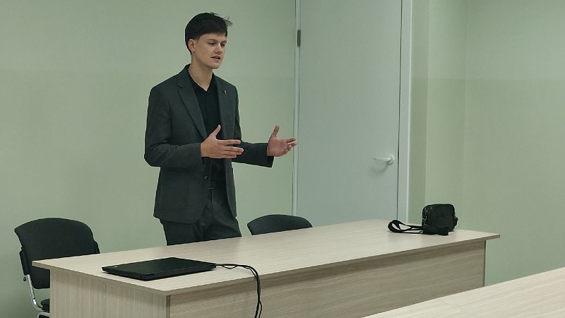 Преступления в сфере высоких технологий и защита от них. В ГрГМУ прошла встреча с сотрудником РОВД