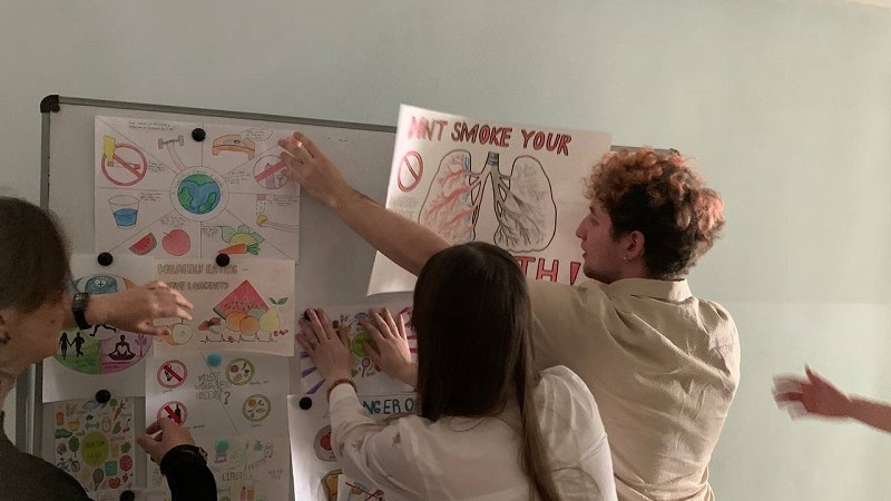 4- Выставка плакатов