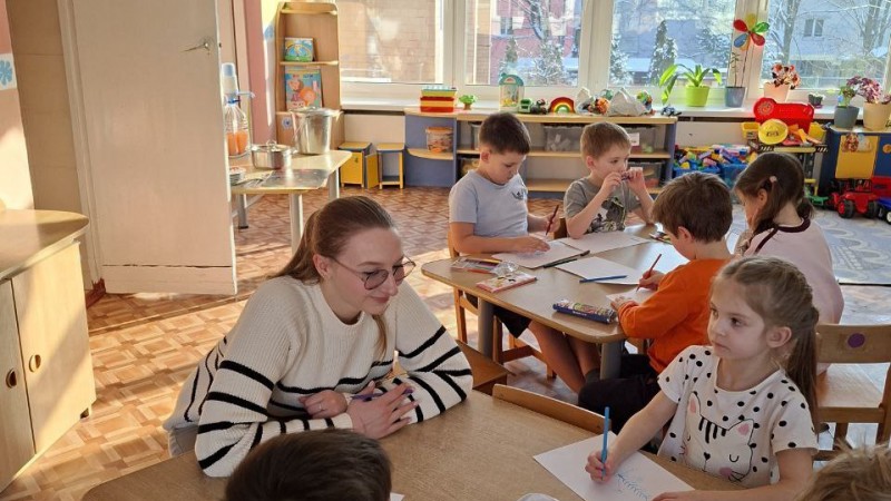 Волонтеры провели занятия с дошкольниками