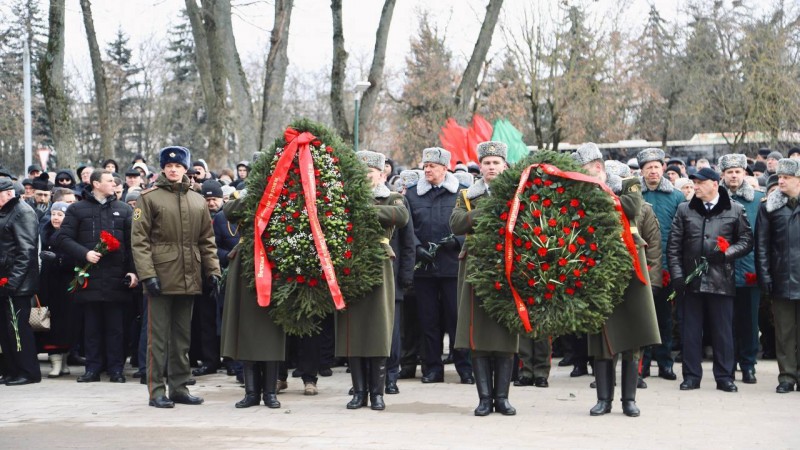 Коллектив ГрГМУ присоединился к торжественному митингу в День памяти воинов-интернационалистов