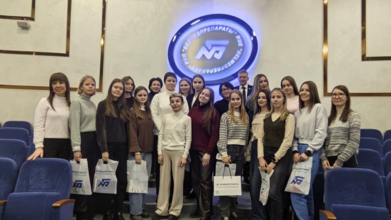 Экскурсия на РУП «Белмедпрепараты»: этап профессиональной подготовки будущих врачей