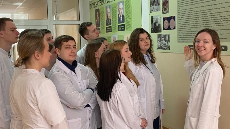 Информационный час "История кафедры микробиологии, вирусологии и иммунологии им. С.И. Гельберга"