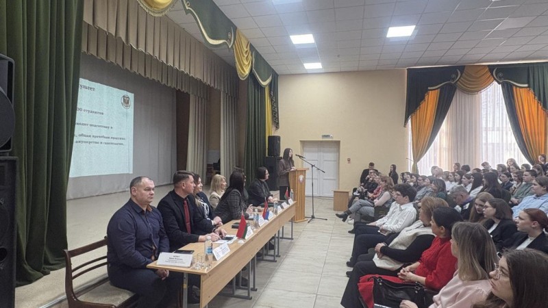 Студенты ГрГМУ представили вуз на ярмарке целевой подготовки