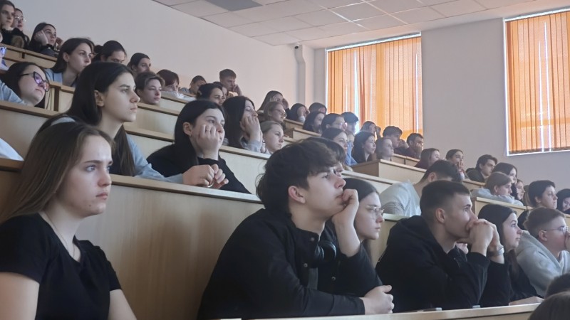 Встреча, посвященная безопасности дорожного движения, прошла в ГрГМУ