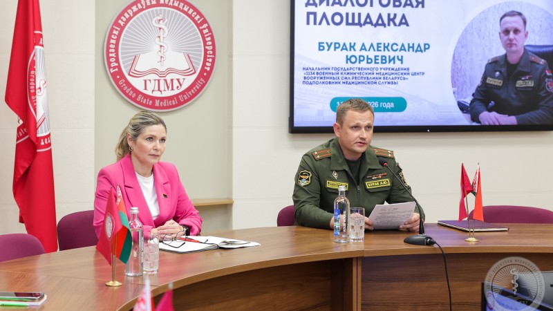 Встреча «без галстуков» прошла в ГрГМУ: разговор студентов с подполковником медицинской службы