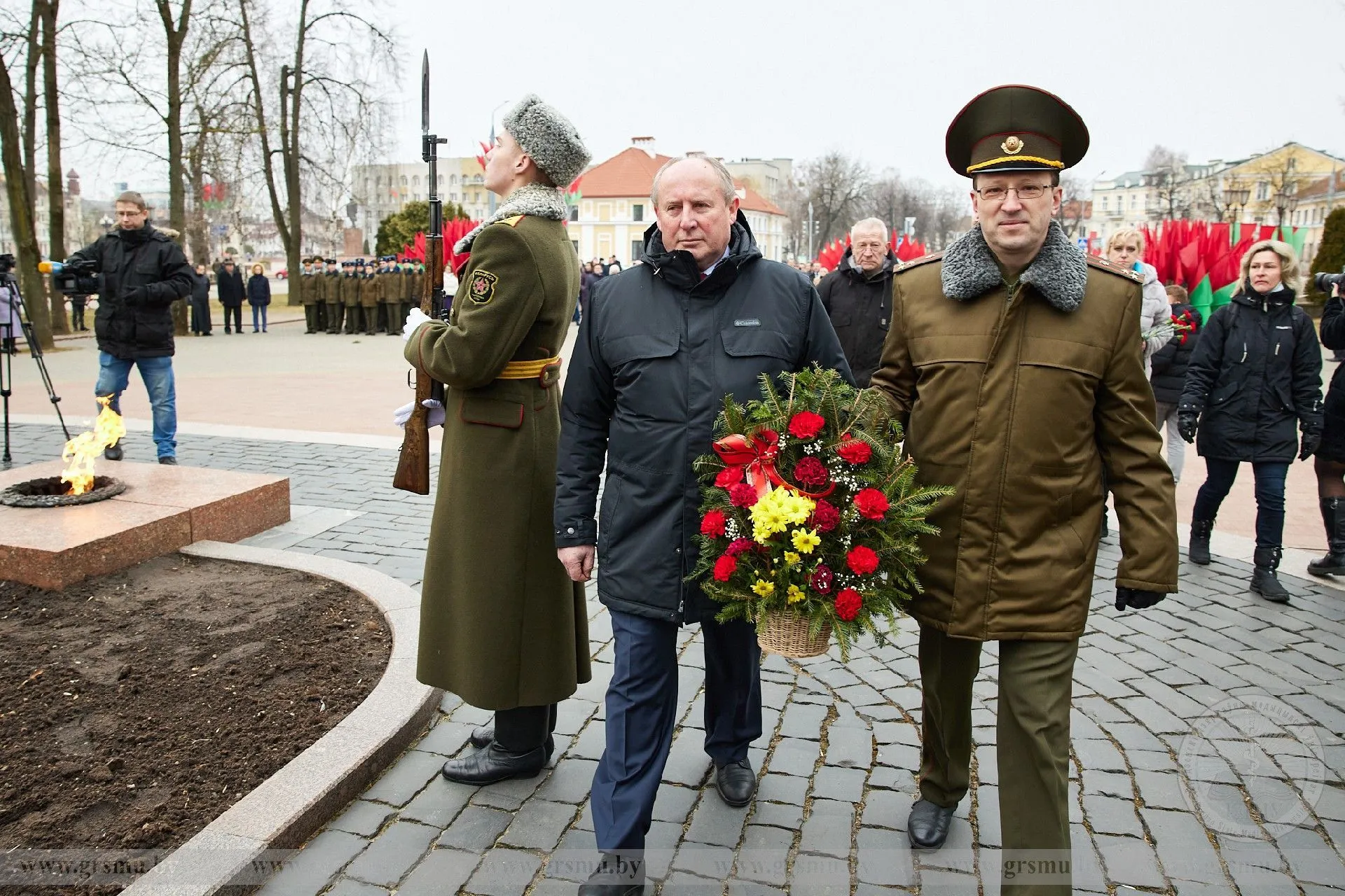 Гродненский медуниверситет принял участие в торжественных мероприятиях, посвященных Дню защитника Отечества