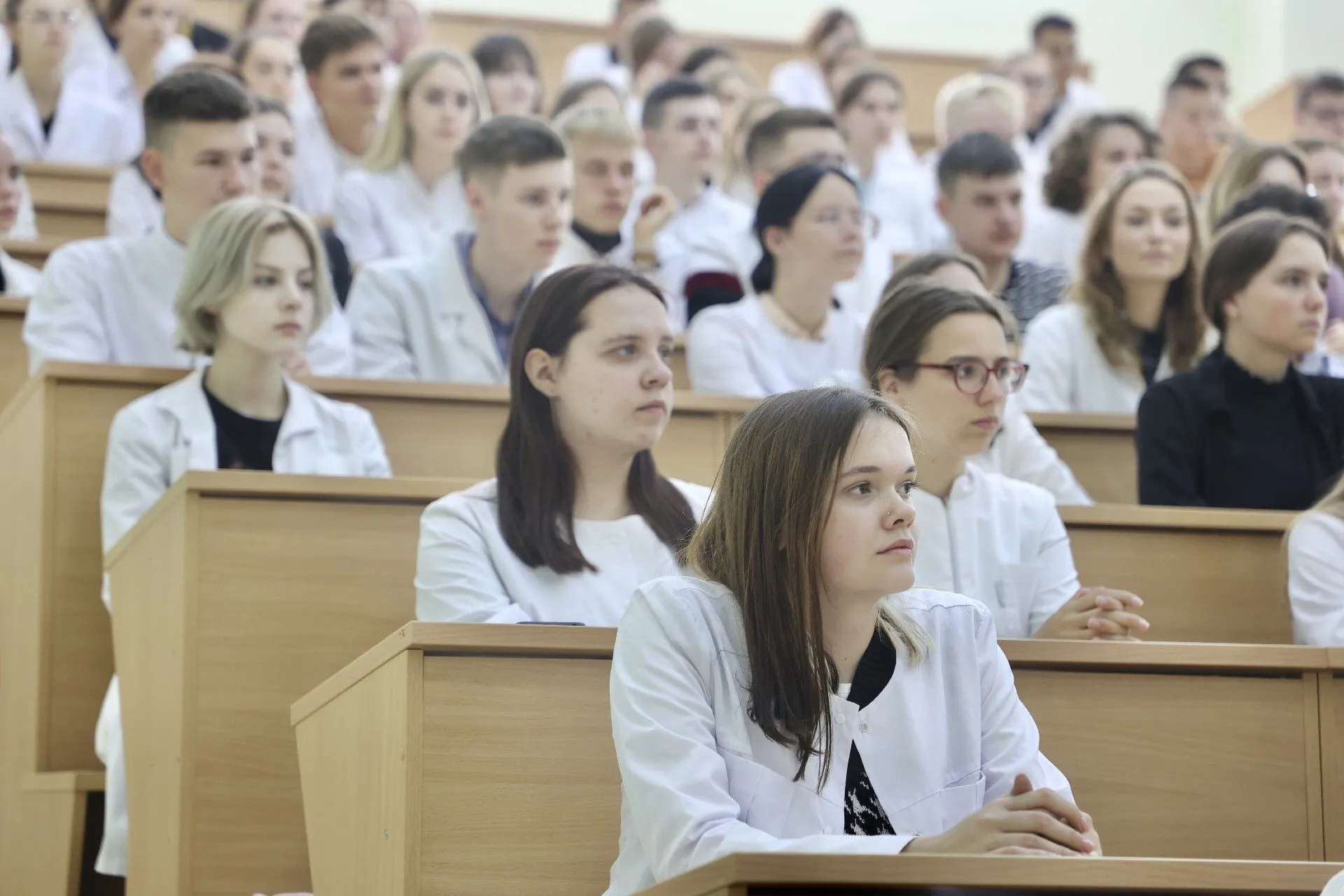 Председатель облисполкома Владимир Степанович Караник провел открытый диалог с первокурсниками Гродненского медуниверситета