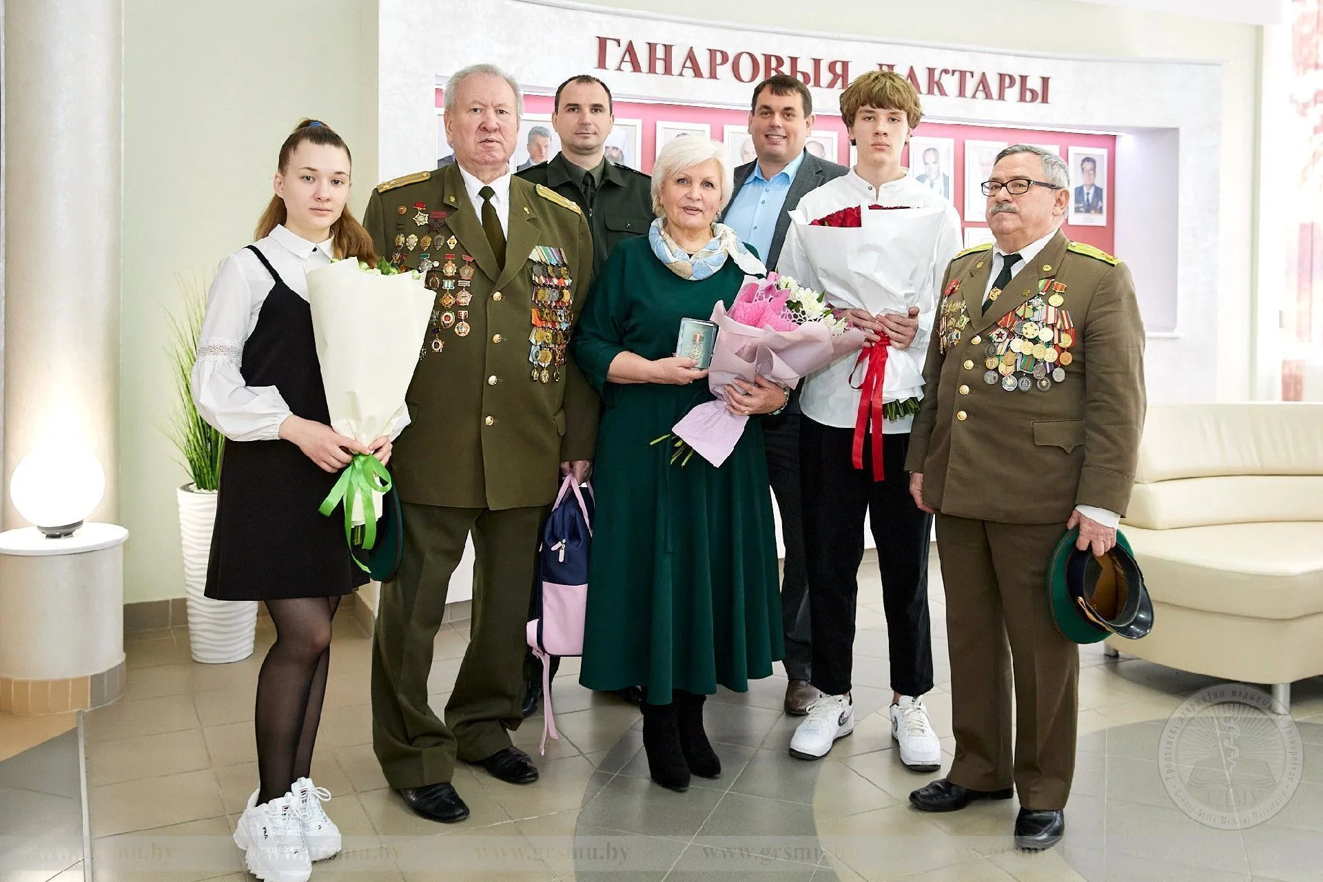 Вручен первый в Гродненском регионе нагрудный знак "Жена пограничника"