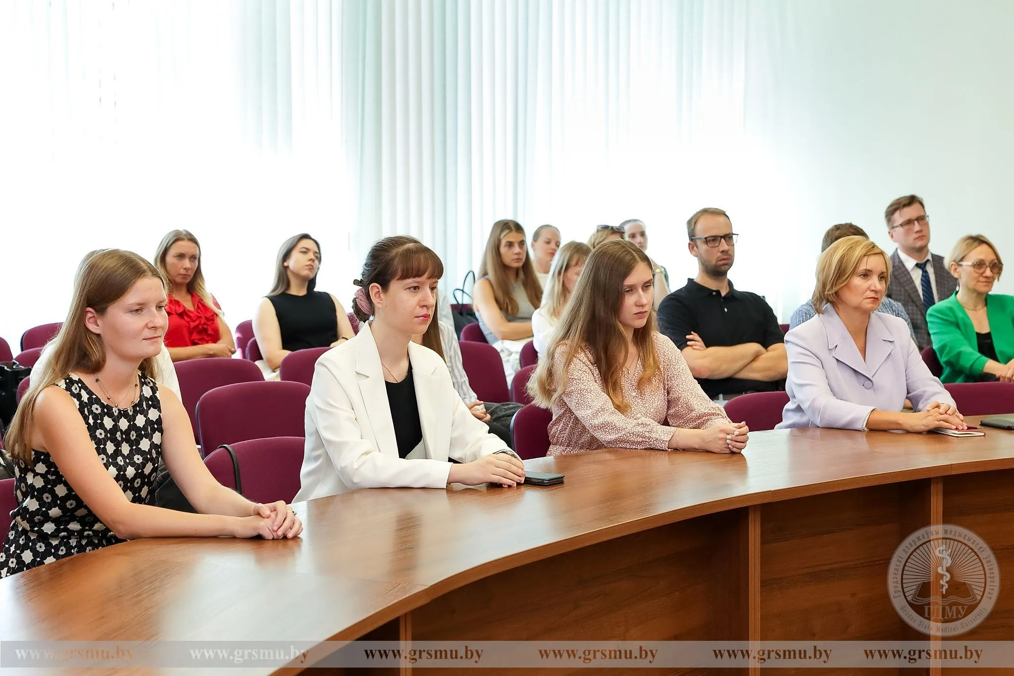 В ГрГМУ прошла встреча руководства вуза с молодыми специалистами