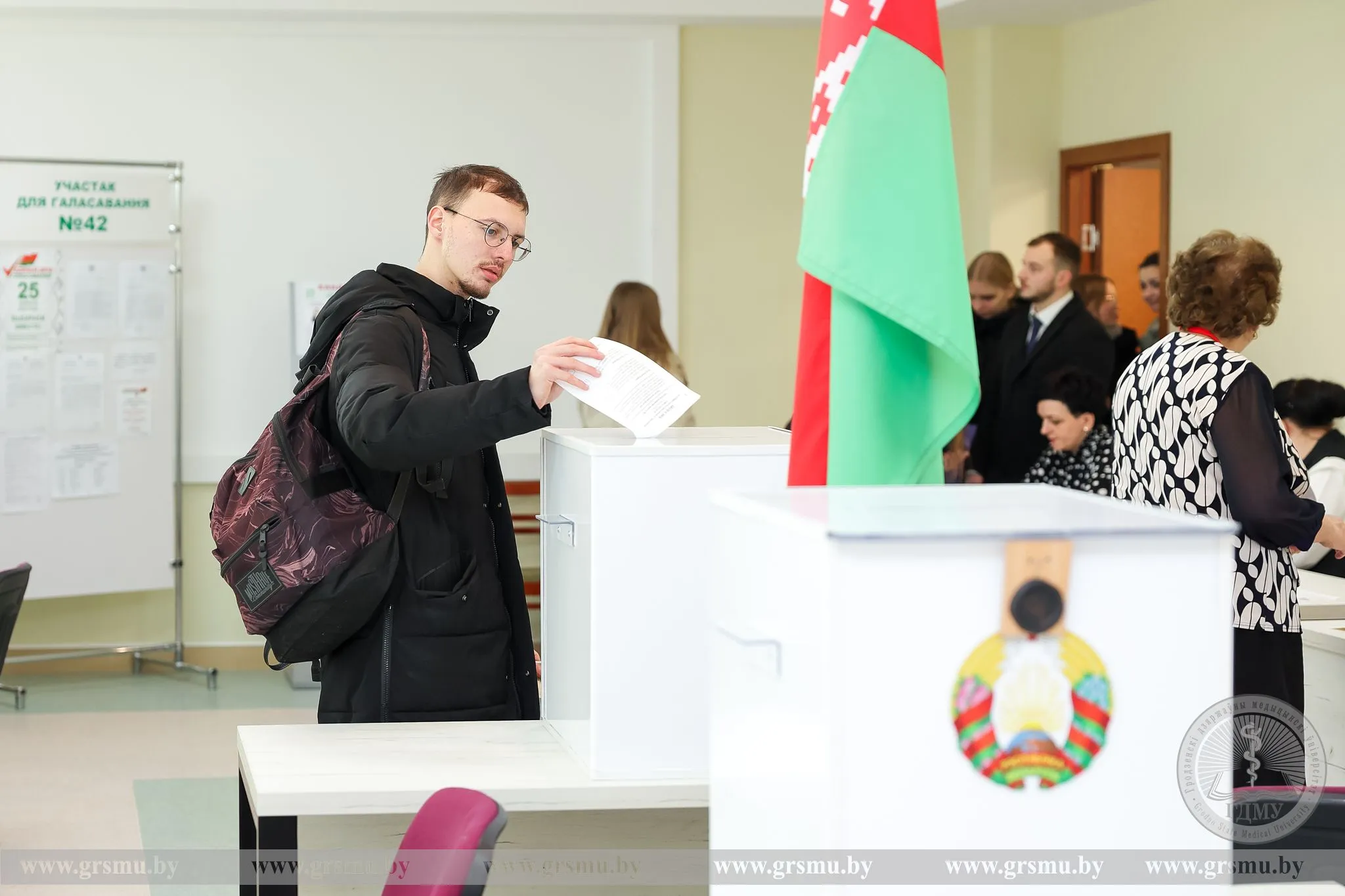 В Беларуси стартовало досрочное голосование. Студенты ГрГМУ принимают активное участие