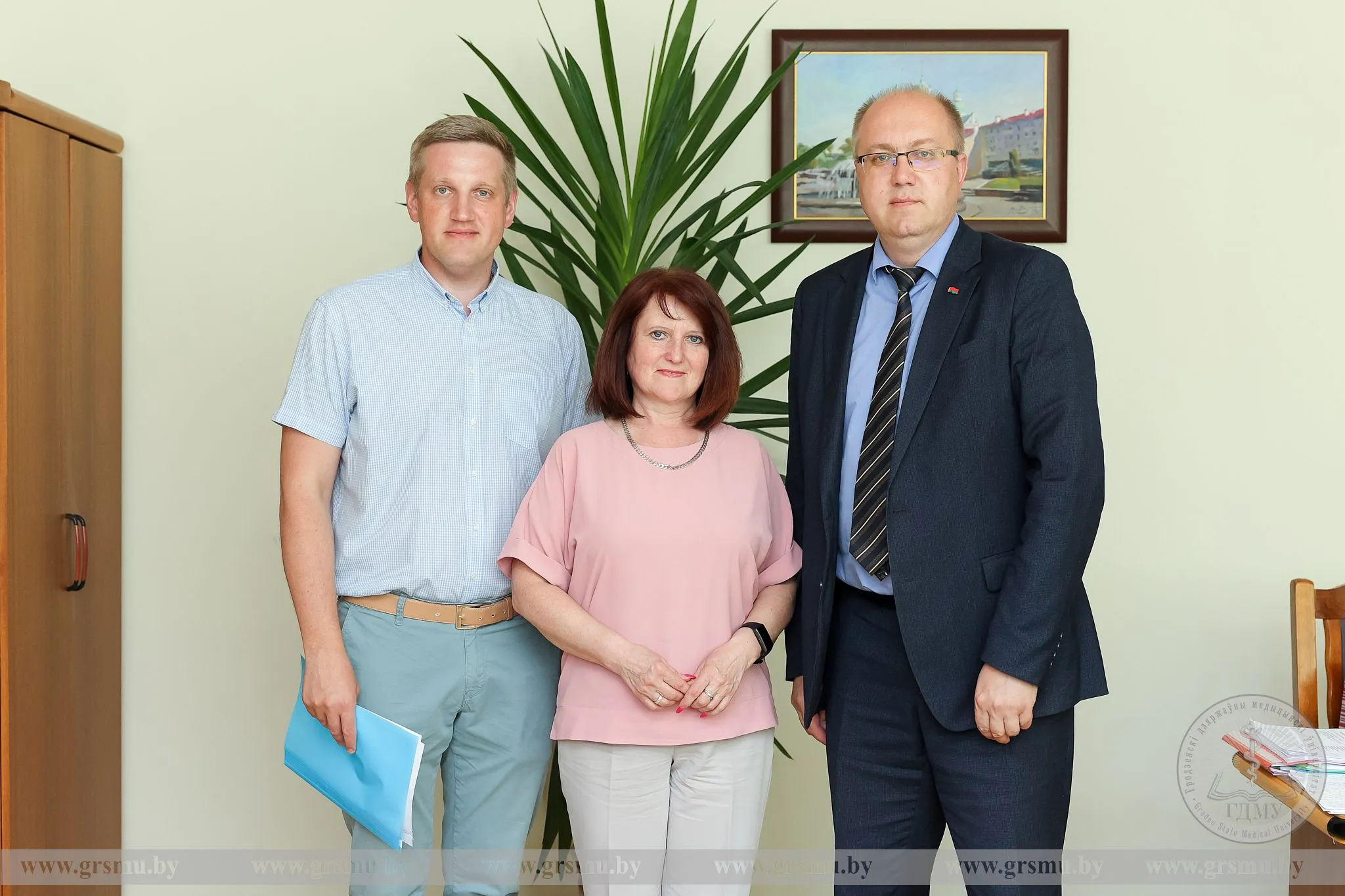 Гродненский медуниверситет подписал договор о сотрудничестве с лицеем №1 г. Лиды
