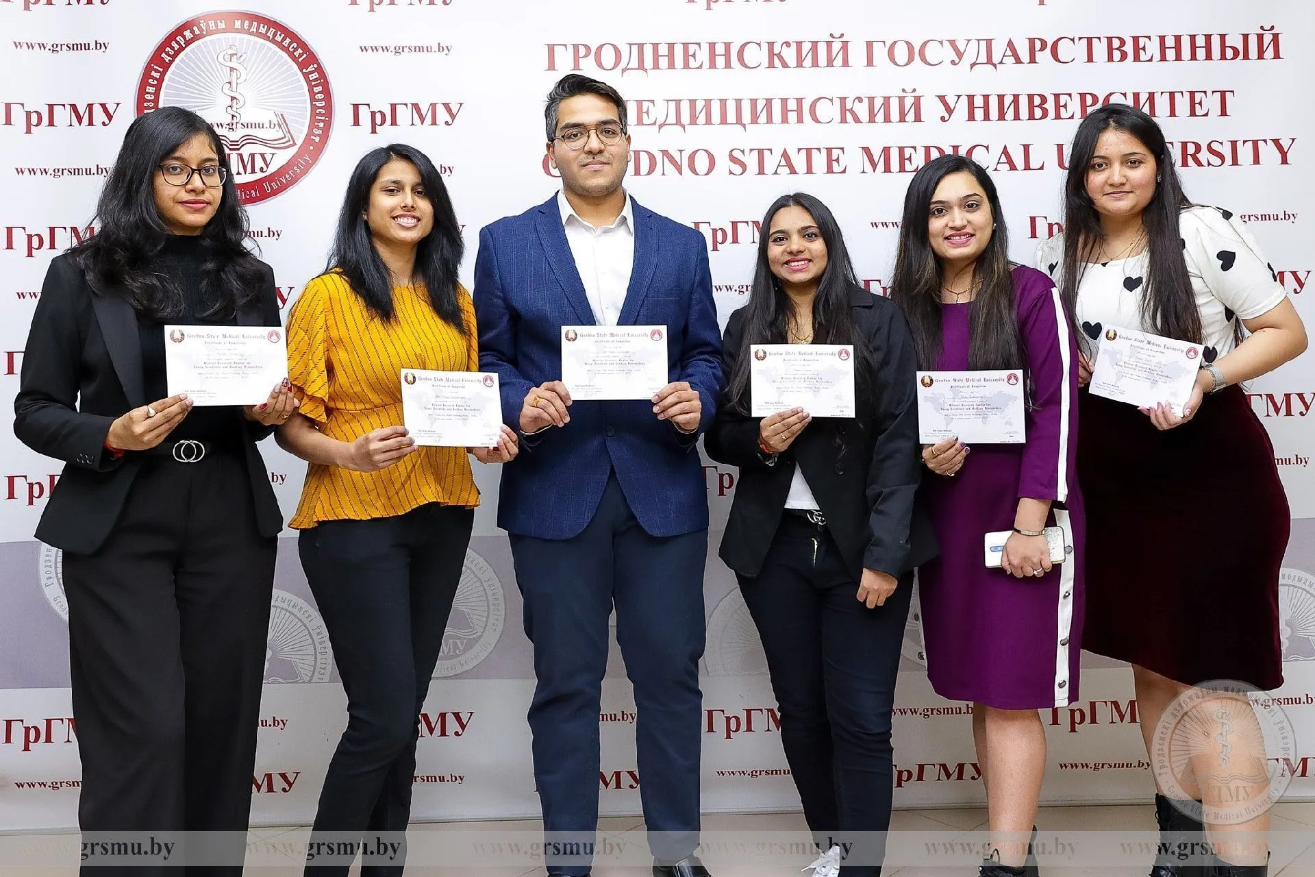 В ГрГМУ вручили сертификаты студентам ФИУ проекта «Young scientists and Budding researchers»