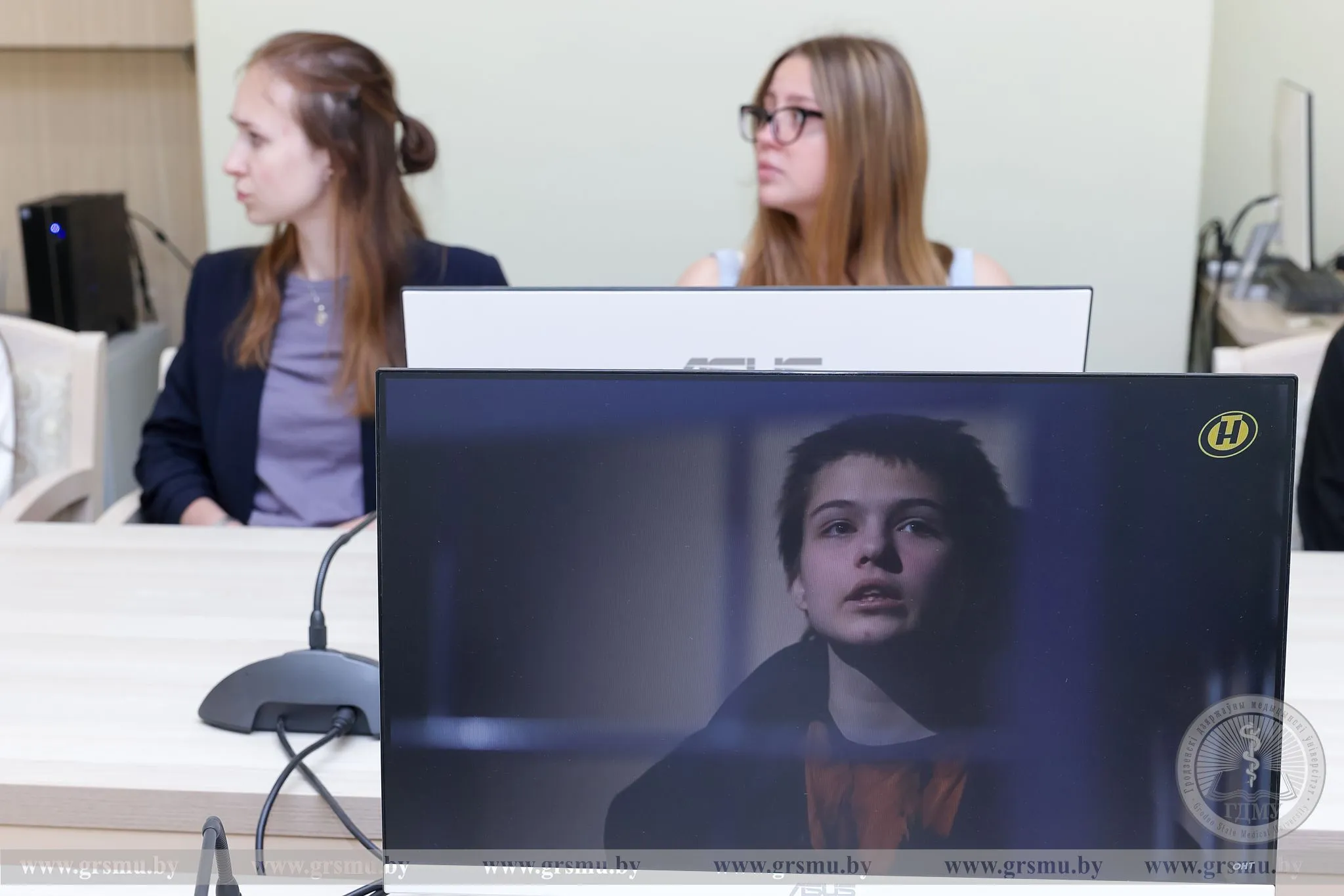 В ГрГМУ прошел массовый просмотр фильма-расследования ОНТ «Дети на прицеле: завербованные врагом»