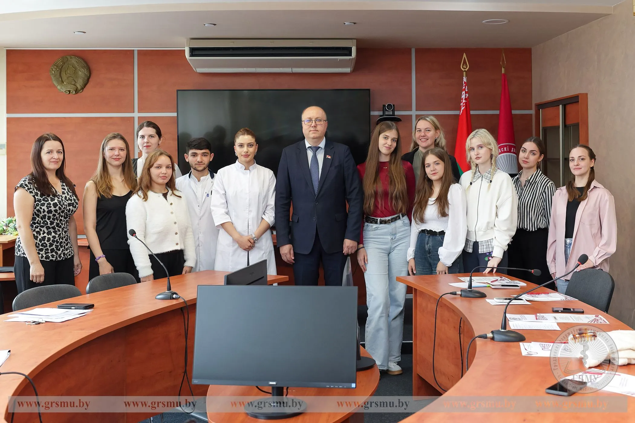 Практическая учеба, полезные знания и знакомство с Гродно: иностранные студенты на летней практике в ГрГМУ