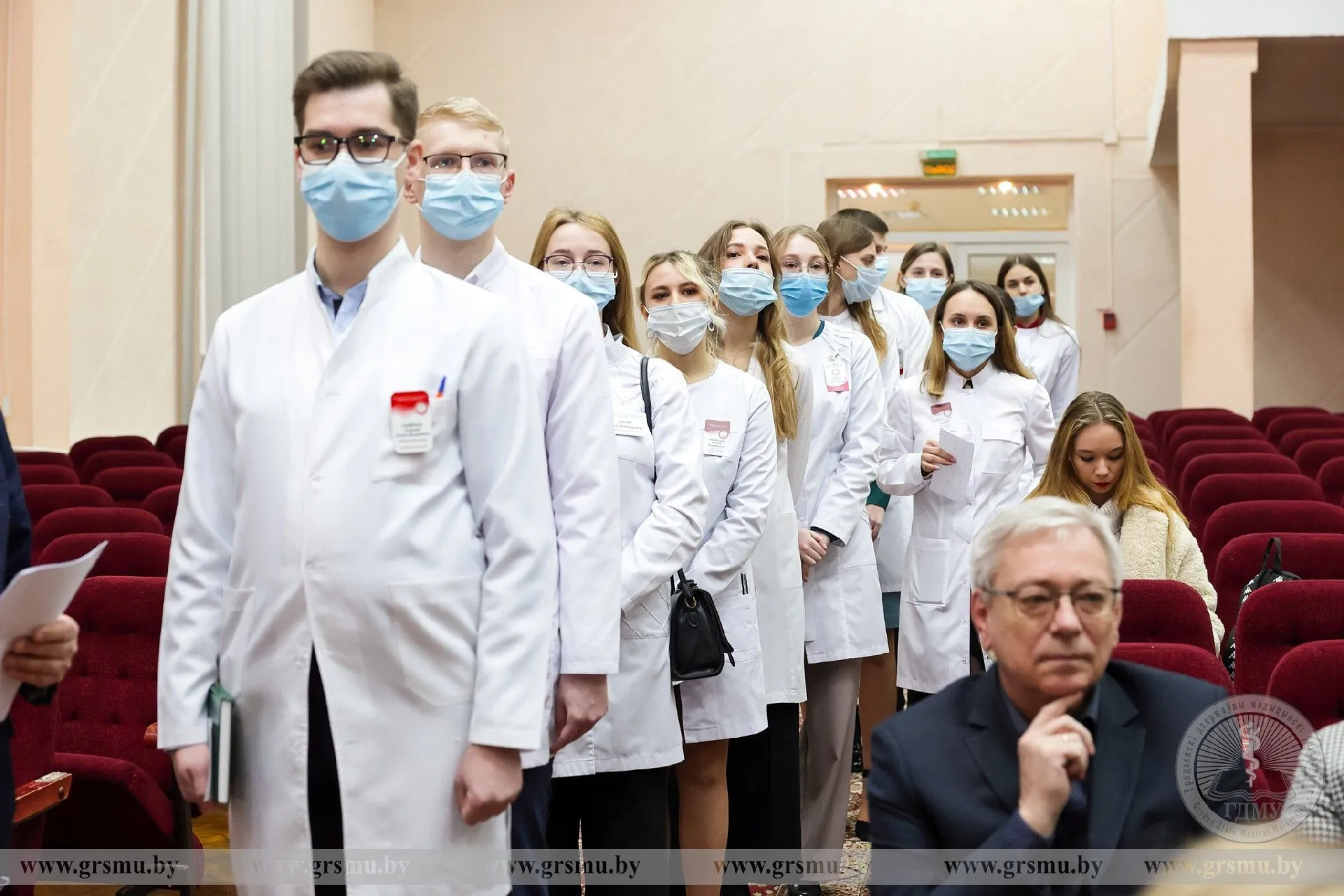 На пути к профессии врача. В ГрГМУ проходит предварительное распределение выпускников