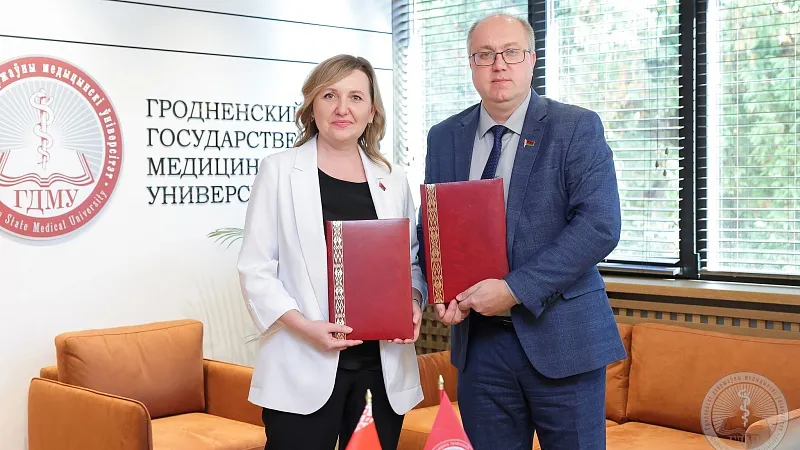 ГрГМУ подписал договор о сотрудничестве с гимназией №3 имени О.И. Соломовой г. Гродно
