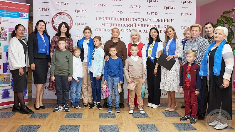 БСЖ поздравляет детей сотрудников с Днем знаний