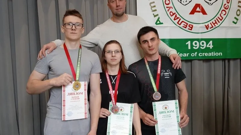 Итоги республиканской универсиады по армрестлингу