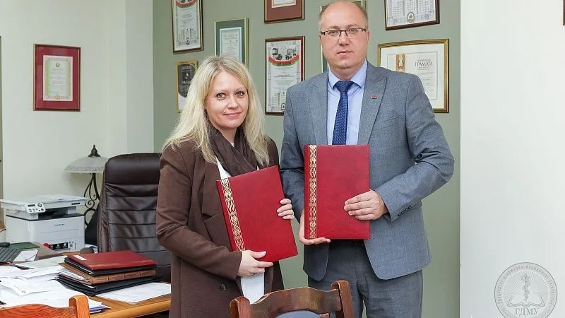 Гродненский медуниверситет подписал меморандум о сотрудничестве с Российским центром науки и культуры в Гродно