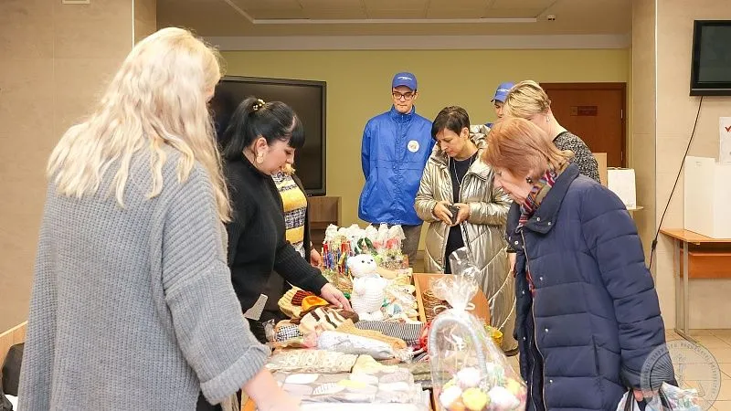3C4A2744