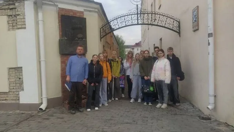 Сохранение памяти о Великой Отечественной войне: студенты на экскурсии в Гродненский государственный историко-археологический музей