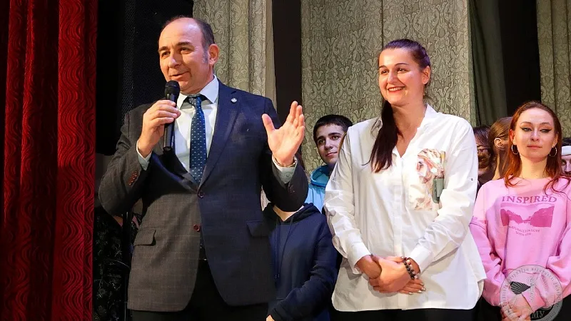 3C4A0325