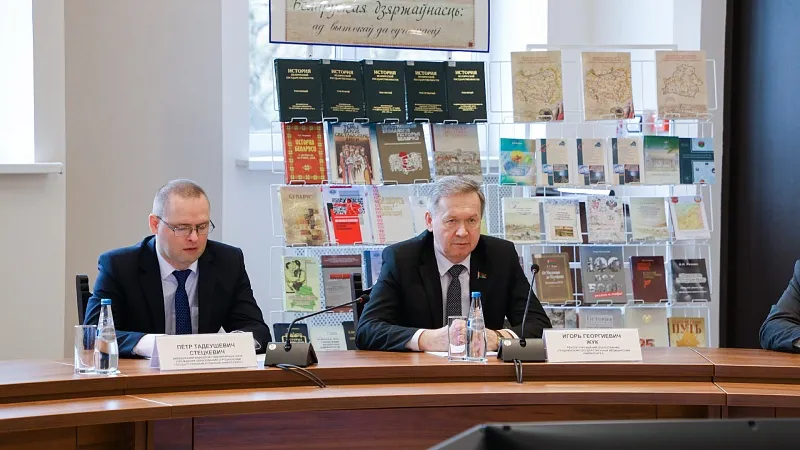 Делегация ГрГМУ приняла участие в диалоговой площадке с министром образования Республики Беларусь
