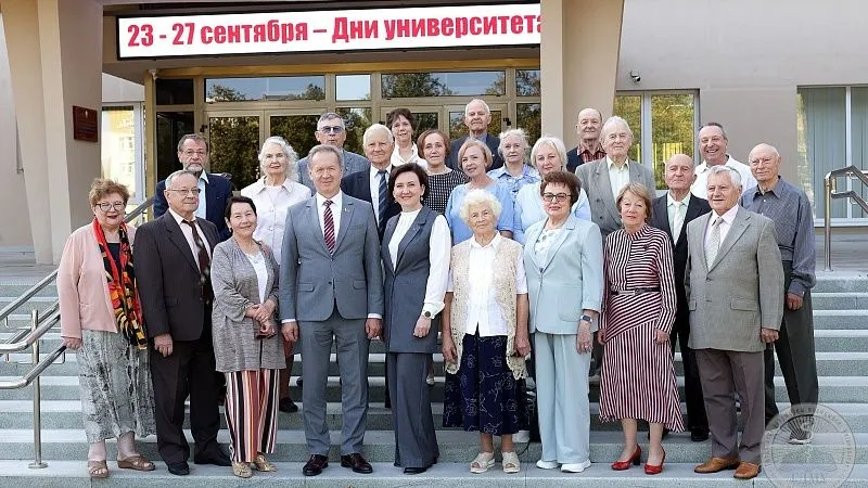 В Гродненском медуниверситете прошло чествование ветеранов труда
