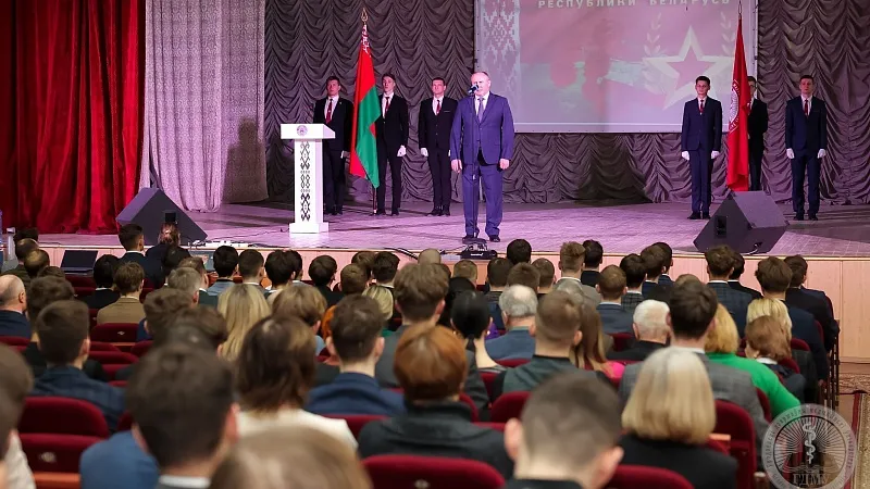 Праздник мужества и отваги! В ГрГМУ прошло торжественное собрание, посвященное Дню защитников Отечества и Вооруженных Сил Республики Беларусь