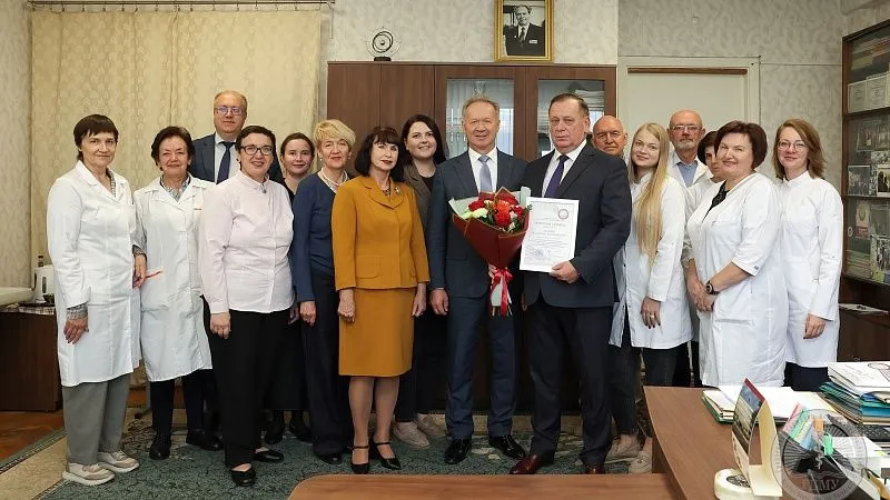 Хранитель традиций и двигатель науки. Заведующий кафедрой биологической химии ГрГМУ Владимир Валерьянович Лелевич празднует 70‑летний юбилей!
