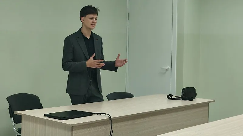 Преступления в сфере высоких технологий и защита от них. В ГрГМУ прошла встреча с сотрудником РОВД