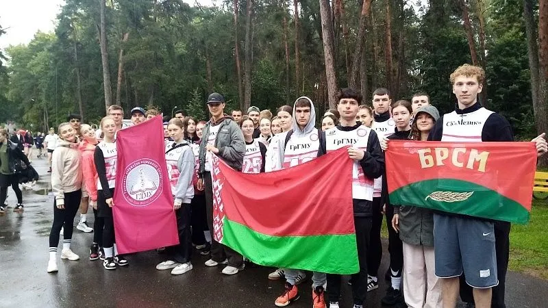Спорт объединяет: более 70 представителей ГрГМУ вышли на старт «Пробега Единства»